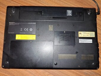 Sony Vaio laptop - 4