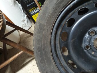 Predám obuté plechové disky 215/60 r16 - 4