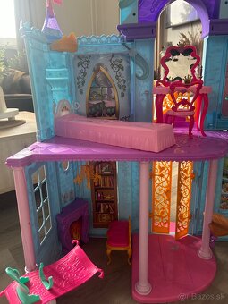 Barbie - Disney Princess zámok - 4