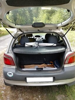 Predám Toyotu Yaris - 4