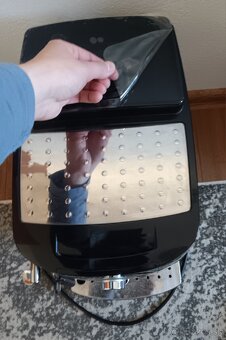 Kávovar DeLonghi Magnifica S - 4