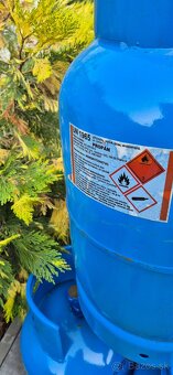 Predám 11kg. originál propánovú plnú fľašu zapečatená. - 4