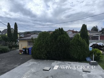 Na predaj priestranný rodinný dom v Ostrihome - 4