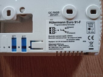 Predám programovateľné termostaty Hutermann 91F - 4