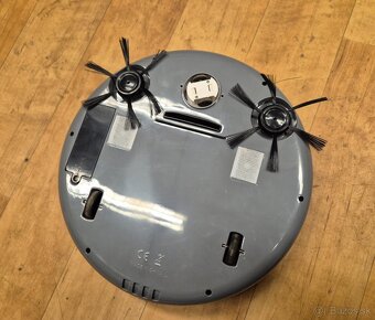 Bowai jednoduchy "robotický" vysávač - 4