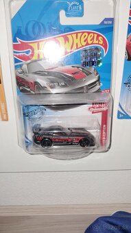 Hotwheels - 4