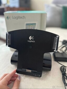 Stojan na iPad s reproduktormi - 4