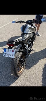 Honda cb125r - 4