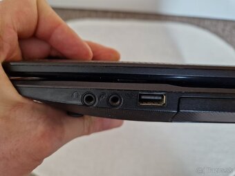 Asus K53U-SX291V - 4