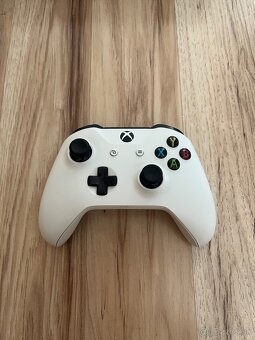 Xbox one s 1tb - 4