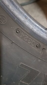215/70R15 C - 4