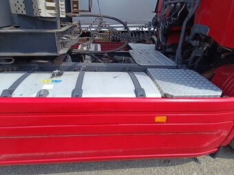 SCANIA tahač -hydraulika - 4