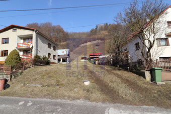 Ponúkame na predaj stavebný pozemok na rodinný dom, 520 m2 - 4