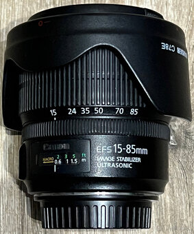 Canon EF 75-300mm a Canon EF-S 15-85 mm - 4