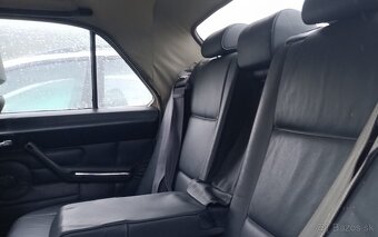 VOLGA 2410 GAZ 24 - 4