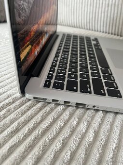MacBook Pro (Retina, 13 inch, 2015) - 4