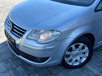 Volkswagen Touran 1.9 TDI DPF Highline 2007 262000km - 4