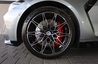 BMW M4 Competition xDrive//360°// Carbon//R19+R20 - 4