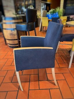 Čalúnené kreslá - 4