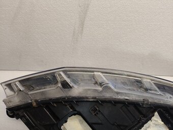 Škoda Octavia 3 predné bixenon D3S LED - 4