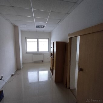 Obchodný priestor v centre - 4