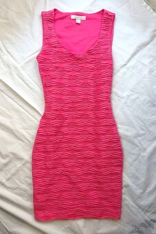 AMISU Ružové šaty - 4