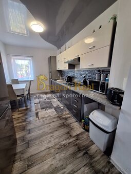 ZĽAVA 3.000,-€ - Rodinný dom s pozemkom 2222m2 - DRAHŇOV - 4