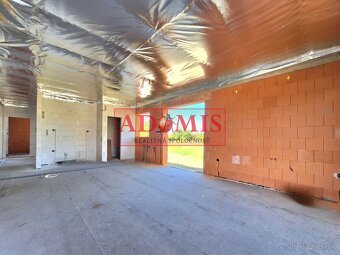 Predáme 5izbový tehlový bungalov 725m2 Ruskov, komora,tepelk - 4