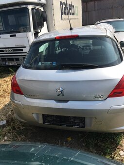 Peugeot 308 - 4