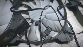 3x Corsair A1425L12S-2 140mm - 4