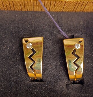 Zlate náušnice s výrezom 585 - 4