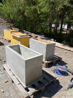 Betónový kvetináč - 4