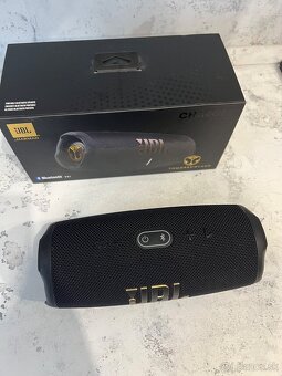 Jbl charge 5 tomorrowland - 4