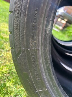 Penu r17, 235/45 - 4