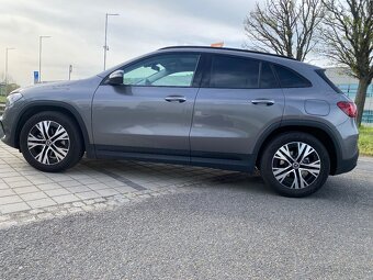Na prodej Mercedes Benz GLA 200D - 4
