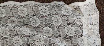 Záclony 2 ks rovnaké 150x200 cm - 4