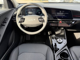 Kia Niro 1,6 GDi GOLD HEV C-STĹPIK - 4