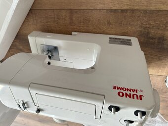 Šijací stroj JANOME JUNO E1015 ako novy. - 4