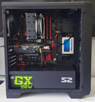 I5 7500, 16gb DDR4, rx570 8gb - 4