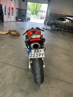 Honda cbr600rr 2005 - 4