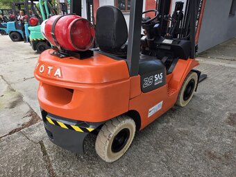 Vysokozdvižný vozík TOYOTA 7FGF25 LPG - 4
