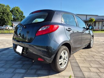 Mazda 2 ... 1,3 16v Benzín ... 131 000km - 4