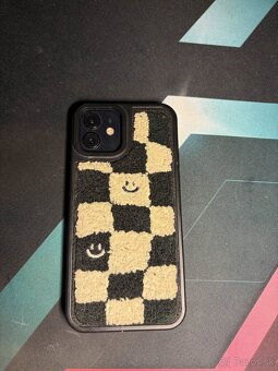 Iphone 12 - 4