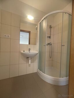 Kancelársky priestor na prenájom 30 m2 LEVICE - 4