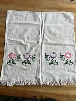 Ručne vyšívané obrusy - 4