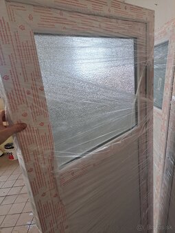 Vchodové plastové dvere  90cm/100cm - 4