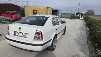 Škoda octavia 1.6 benzin - 4