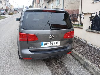 VOLKSWAGEN TOURAN 77kW 2011 - 4