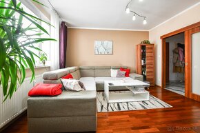 Znížená cena- 4.izbový zrekonštruovaný byt v Priekope - 4