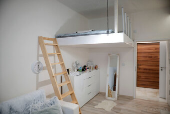 Stylish Investment Studio for Sale in Bratislava Old Town - 4